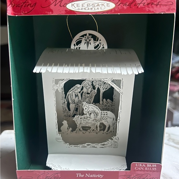 Hallmark Other - Hallmark • 2000 • White • Laser Paper Nativity Scene Gallery Ornament •New W/Box